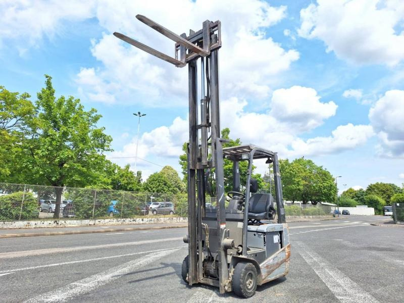 Nissan S1N1L130 - Electric forklift: picture 4 Nissan S1N1L130 - Electric forklift: picture 4