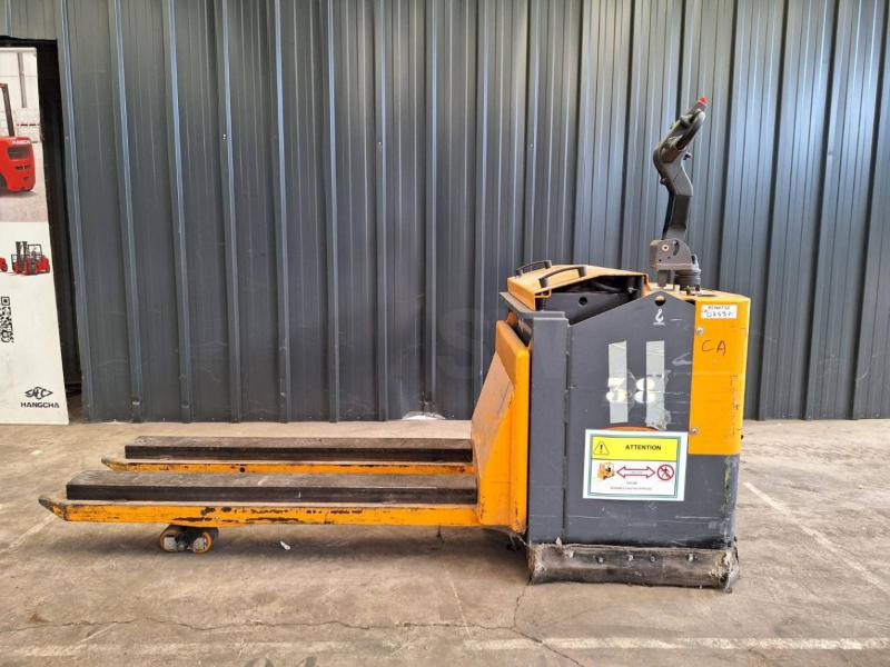 OMG 330BE - Pallet truck: picture 5 OMG 330BE - Pallet truck: picture 5