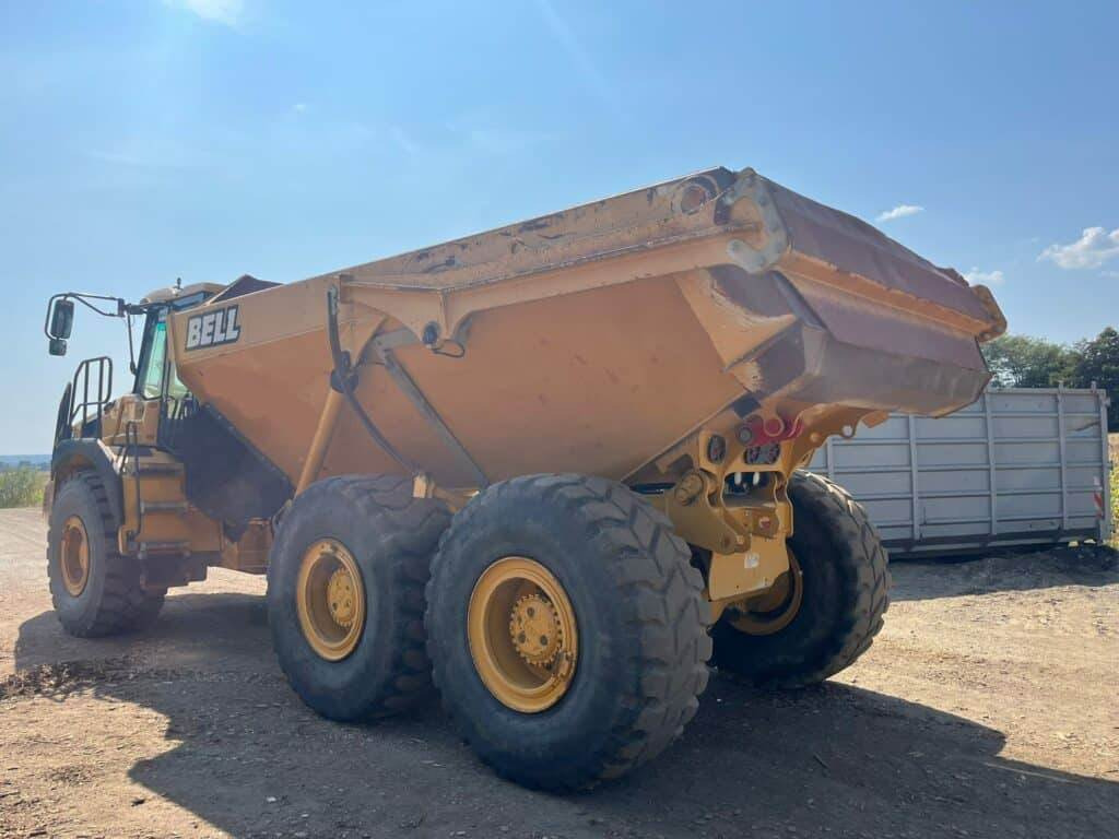 Bell B30E - Articulated dump truck: picture 3 Bell B30E - Articulated dump truck: picture 3