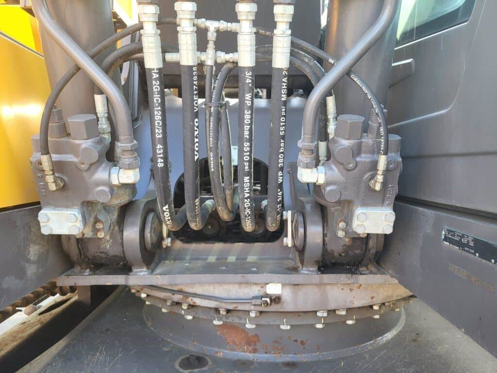 Volvo EC220EL - Crawler excavator: picture 5 Volvo EC220EL - Crawler excavator: picture 5