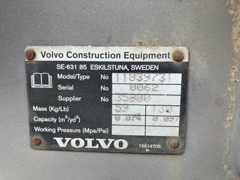Volvo Tieflöffel mit Zähnen - Festanbau - Backhoe loader: picture 4 Volvo Tieflöffel mit Zähnen - Festanbau - Backhoe loader: picture 4