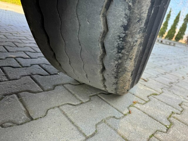 Carnehl CHKS/HH Kipperauflieger THERMO - Tipper semi-trailer: picture 4 Carnehl CHKS/HH Kipperauflieger THERMO - Tipper semi-trailer: picture 4