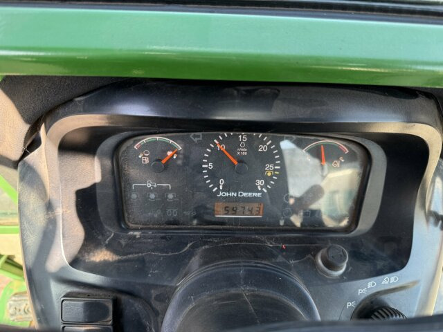 John Deere 3520 Kommunaltrak. Frontkraftheber Kuppeldreieck - Municipal tractor: picture 3 John Deere 3520 Kommunaltrak. Frontkraftheber Kuppeldreieck - Municipal tractor: picture 3