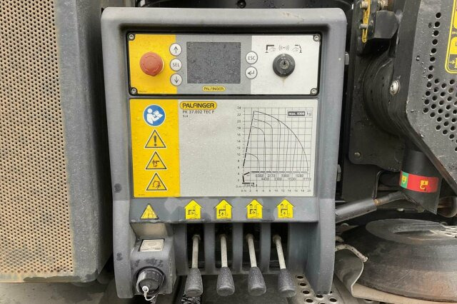 Mercedes-Benz Arocs 3253 8x4 Abrollkipper Kran Palfinger 37002 - Hook lift truck, Crane truck: picture 3 Mercedes-Benz Arocs 3253 8x4 Abrollkipper Kran Palfinger 37002 - Hook lift truck, Crane truck: picture 3