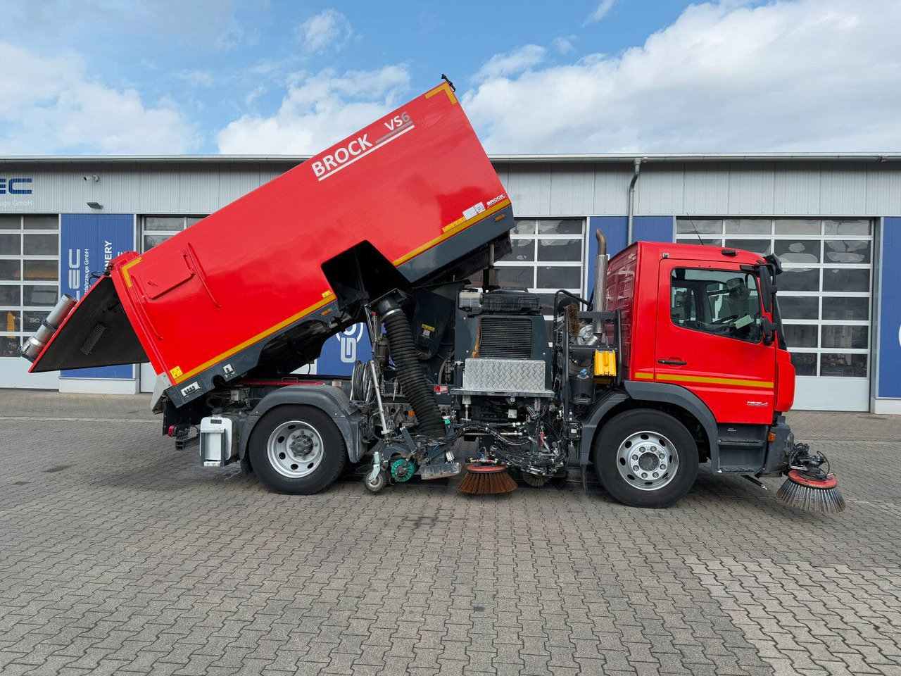 Mercedes-Benz Atego 1324 4x2 Kehrmaschine BROCK HD Anlage - Road sweeper: picture 4 Mercedes-Benz Atego 1324 4x2 Kehrmaschine BROCK HD Anlage - Road sweeper: picture 4
