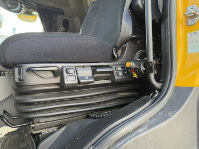 Scania G450 XT 4x4 Euro 6 SZM Kipphydraulik Blatt/ Luft - Tractor unit: picture 5 Scania G450 XT 4x4 Euro 6 SZM Kipphydraulik Blatt/ Luft - Tractor unit: picture 5