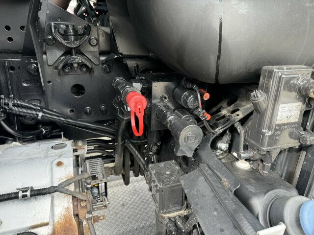 Unimog U430 Kipper mit Reifendruckregelanlage - Tipper: picture 2 Unimog U430 Kipper mit Reifendruckregelanlage - Tipper: picture 2