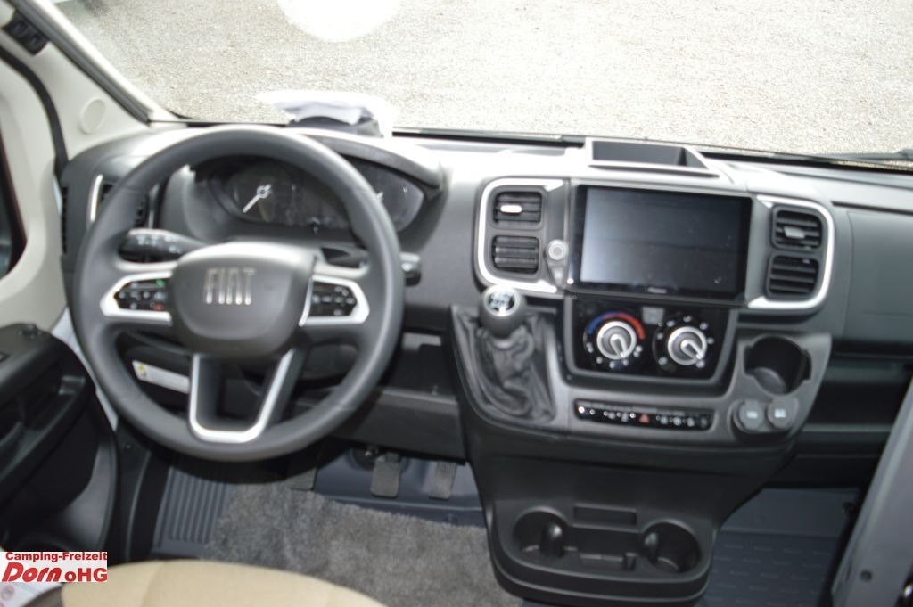 New Semi-integrated motorhome Knaus L!VE WAVE 650 MF Platinum Selection Vermieterpak: picture 21