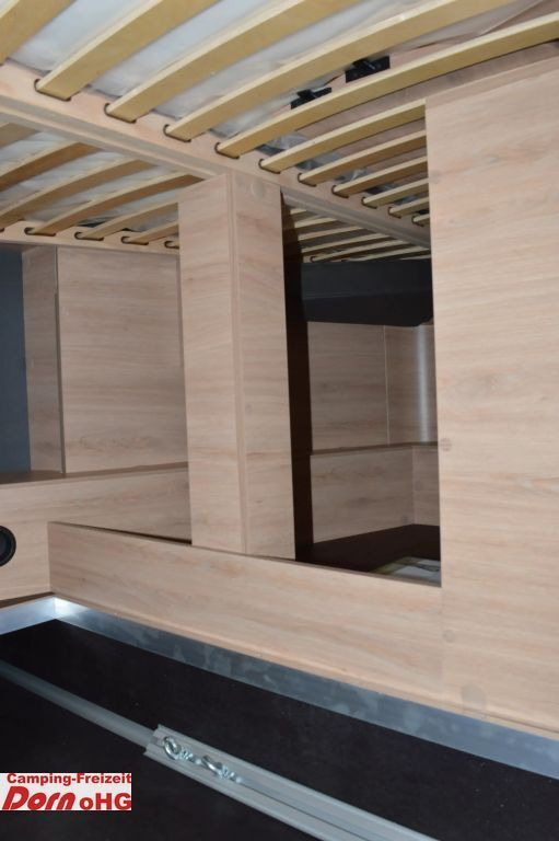 New Semi-integrated motorhome Knaus L!VE WAVE 650 MF Platinum Selection Vermieterpak: picture 7