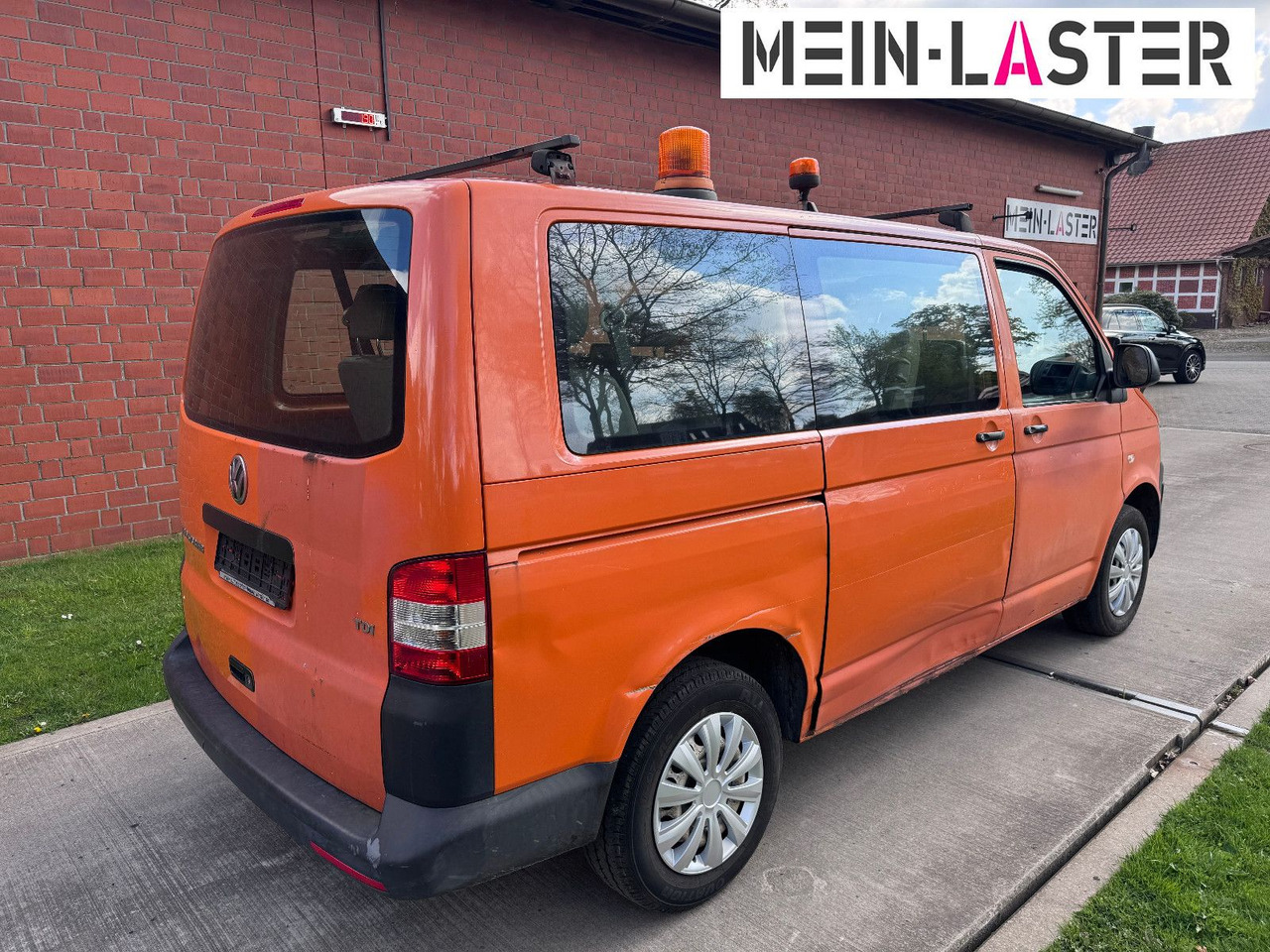 Volkswagen T5 2.0 tdi Bus 9 Sitzer - People carrier: picture 5 Volkswagen T5 2.0 tdi Bus 9 Sitzer - People carrier: picture 5