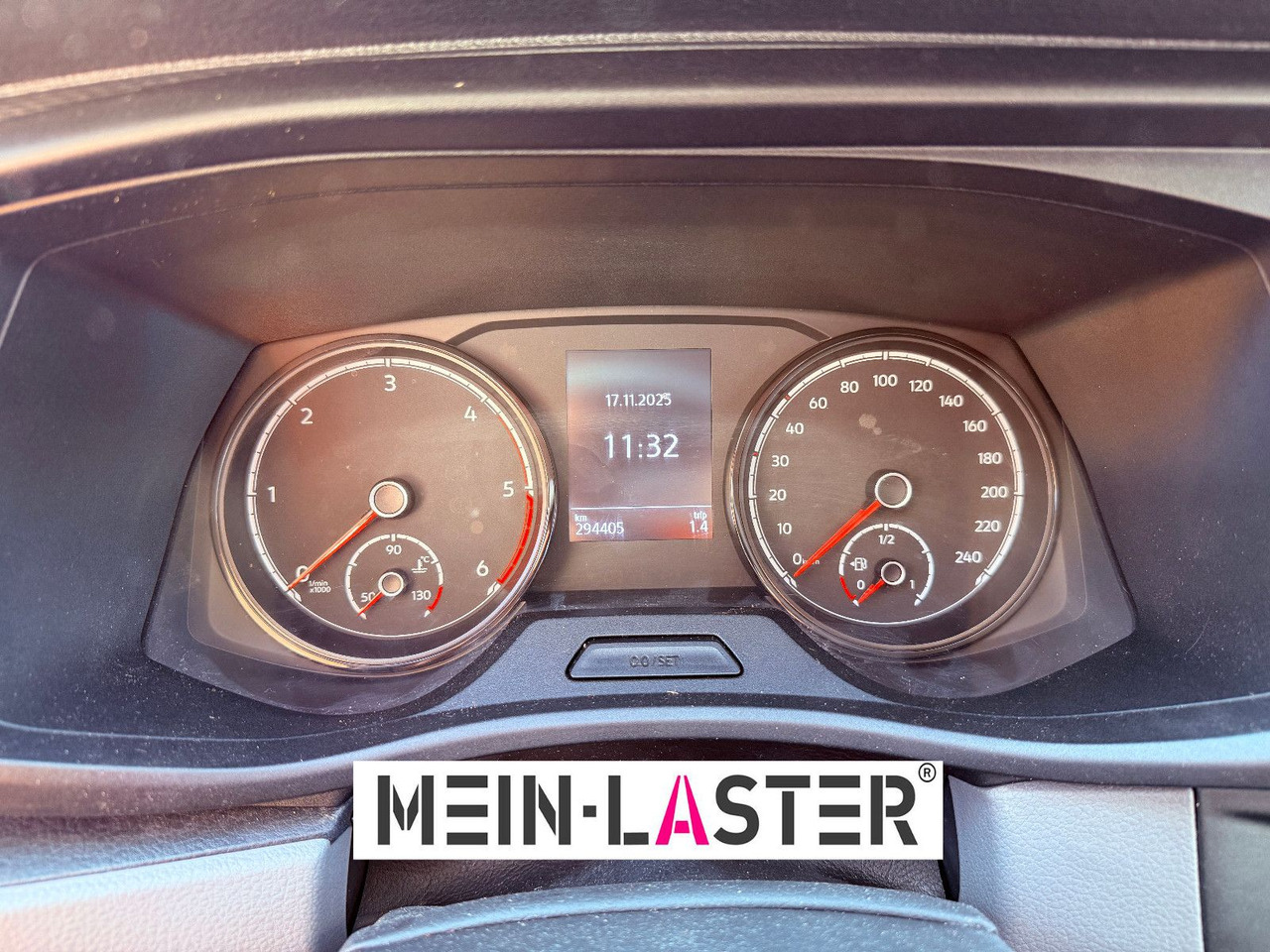 People carrier Volkswagen T6 2.0 tdi  Standheizung Navigation AHK TÜV 5-27: picture 12