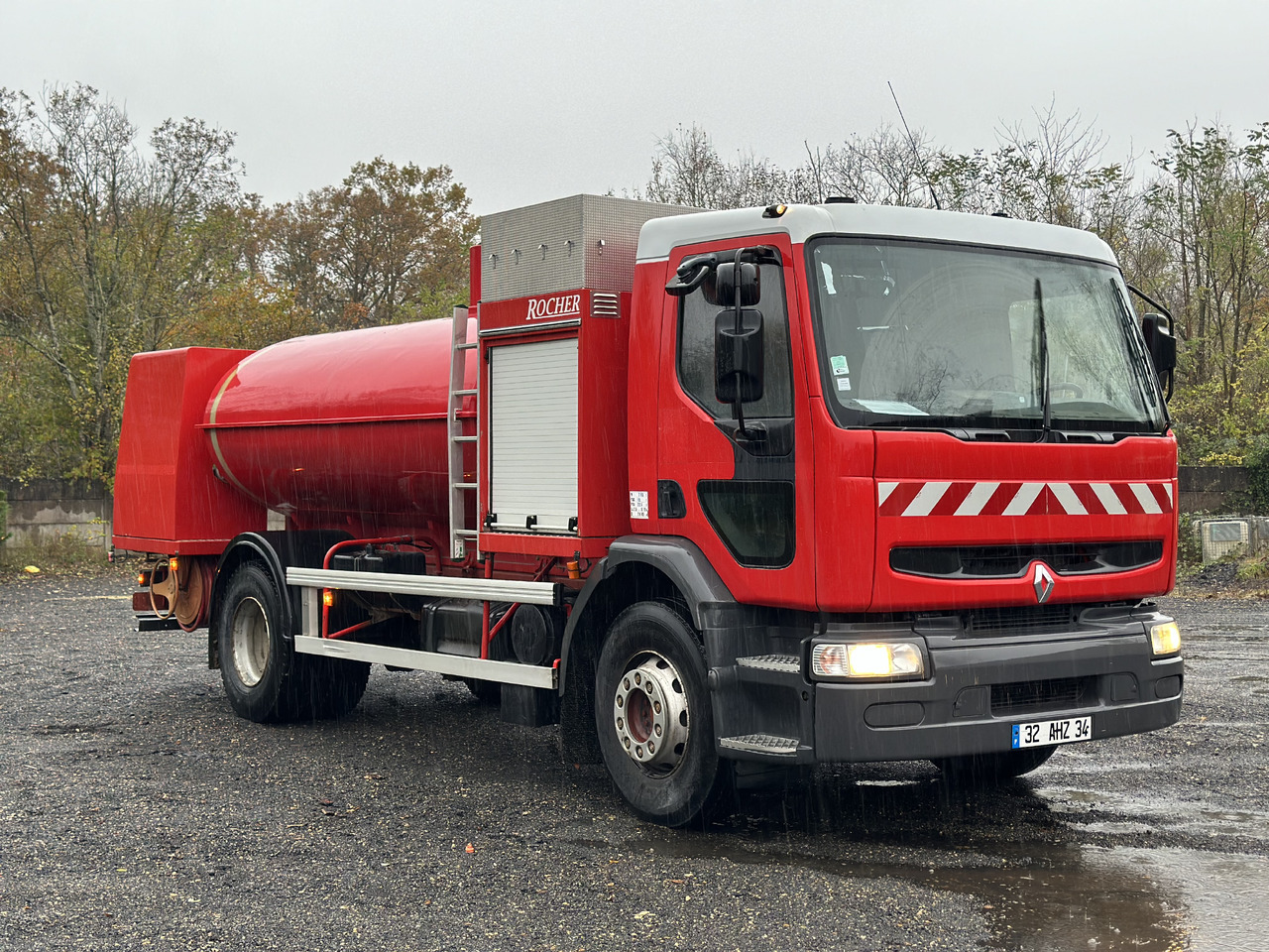 RENAULT PREMIUM - Fire engine: picture 3 RENAULT PREMIUM - Fire engine: picture 3