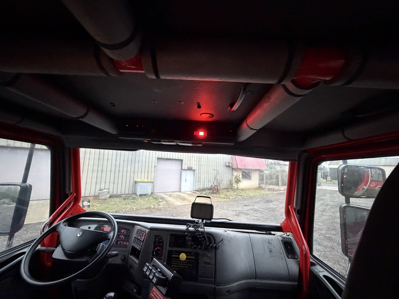 Truck RENAULT Midlum: picture 17