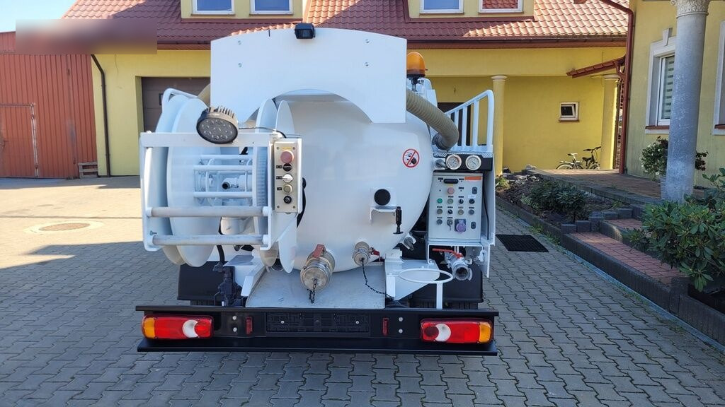 Renault Maxity 140dxi HUVER COMBI - Vacuum truck: picture 5 Renault Maxity 140dxi HUVER COMBI - Vacuum truck: picture 5