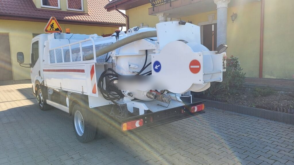 Renault Maxity 140dxi HUVER COMBI - Vacuum truck: picture 4 Renault Maxity 140dxi HUVER COMBI - Vacuum truck: picture 4