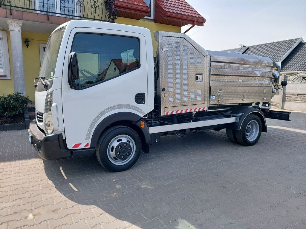 Renault Maxity Cappellotto INOX Low garage hydro combi - Vacuum truck: picture 2 Renault Maxity Cappellotto INOX Low garage hydro combi - Vacuum truck: picture 2