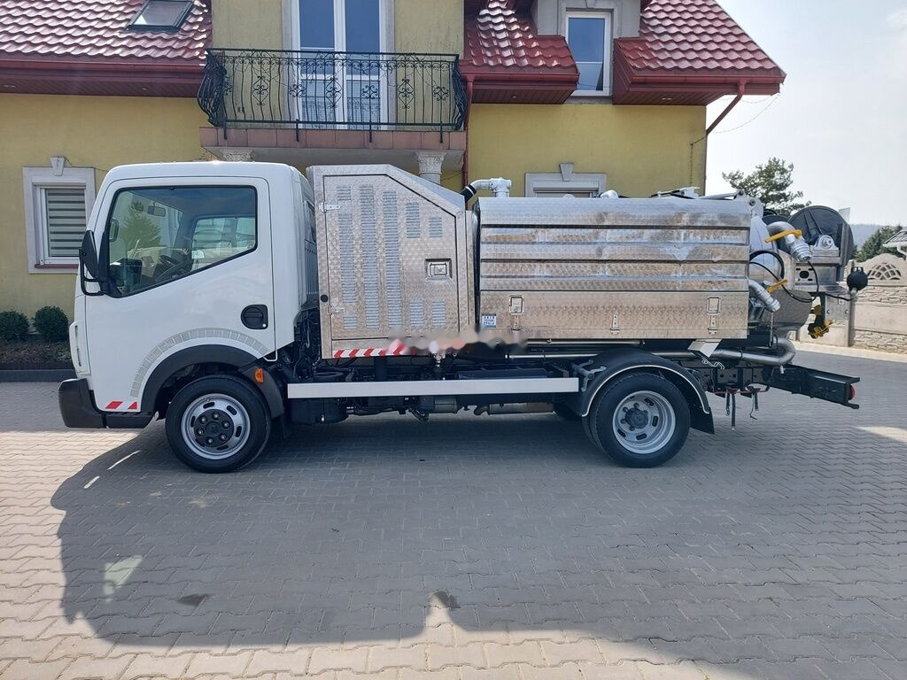 Renault Maxity Cappellotto INOX Low garage hydro combi - Vacuum truck: picture 1 Renault Maxity Cappellotto INOX Low garage hydro combi - Vacuum truck: picture 1