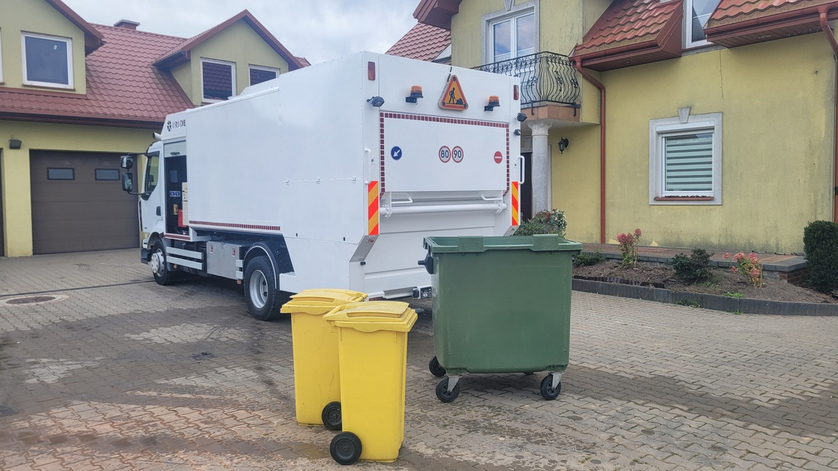 Renault Midlum CONTAINER WEASHER LAVACASSONETTI MYJKA - Refuse truck: picture 3 Renault Midlum CONTAINER WEASHER LAVACASSONETTI MYJKA - Refuse truck: picture 3