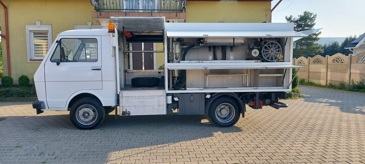 Volkswagen LT55 COMBI HYDRO OIL ADR INOX - Vacuum truck: picture 4 Volkswagen LT55 COMBI HYDRO OIL ADR INOX - Vacuum truck: picture 4