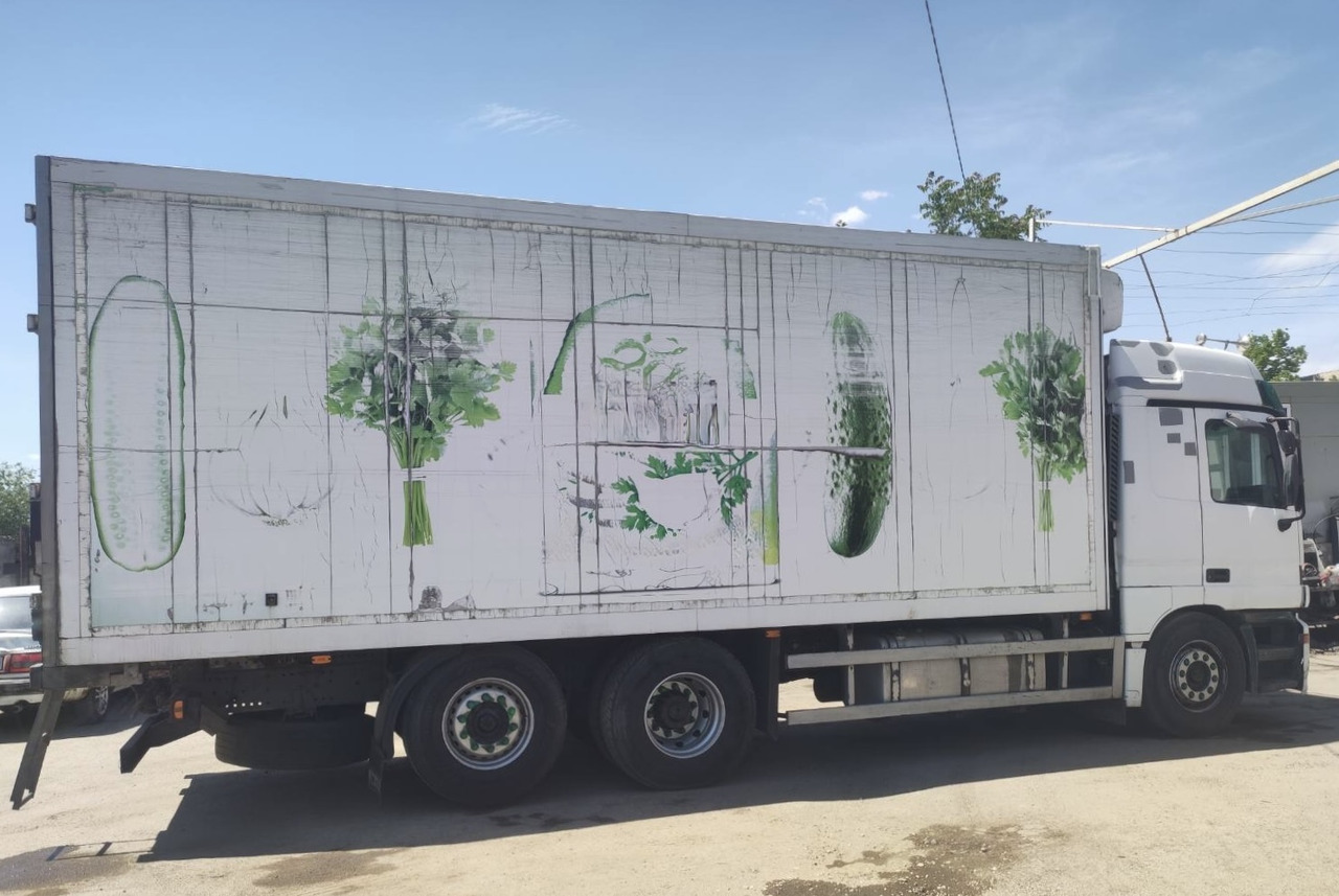 MERCEDES-BENZ Actros 2543 - Refrigerated truck: picture 2 MERCEDES-BENZ Actros 2543 - Refrigerated truck: picture 2