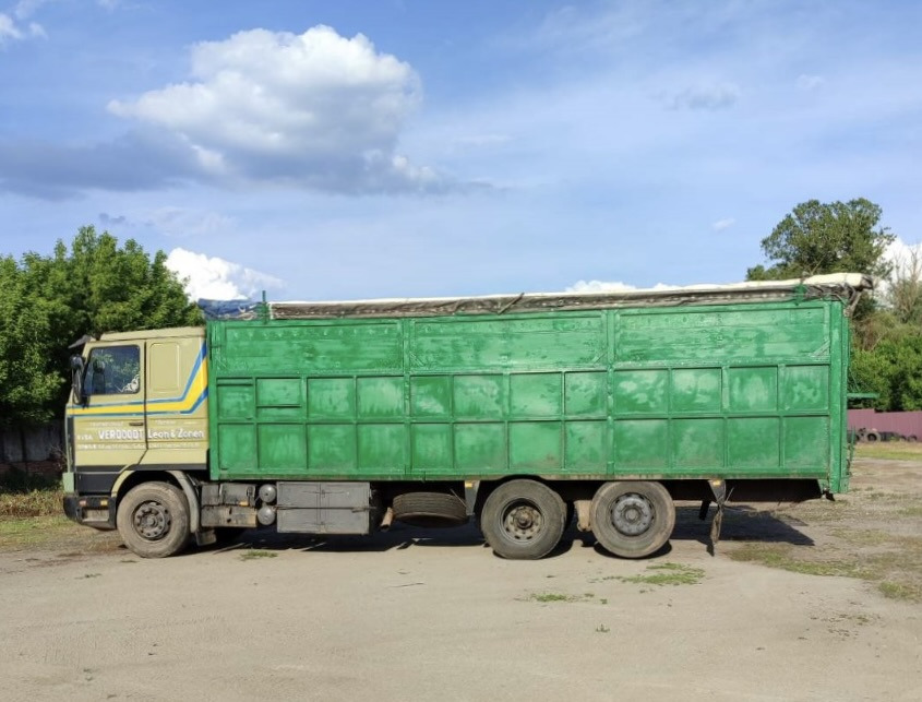 SCANIA 113.360 - Dropside/ Flatbed truck: picture 4 SCANIA 113.360 - Dropside/ Flatbed truck: picture 4