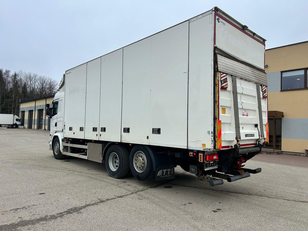 Refrigerated truck SCANIA G490: picture 8