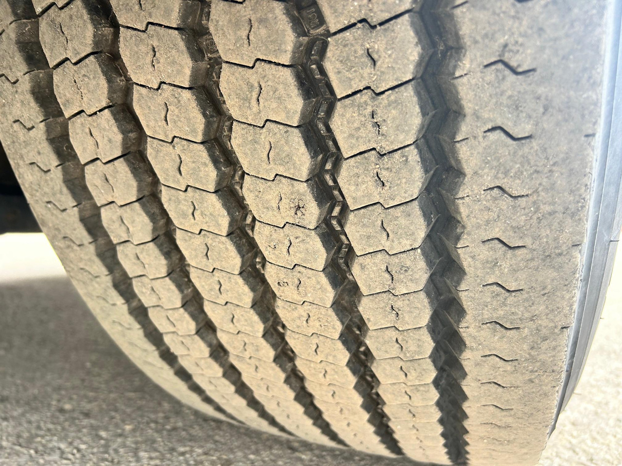 Refrigerated truck SCANIA G490: picture 18