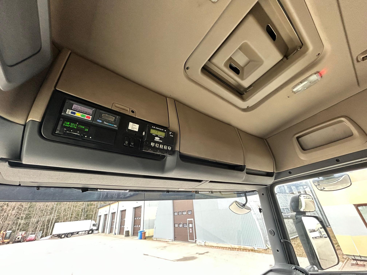 Refrigerated truck SCANIA G490: picture 12