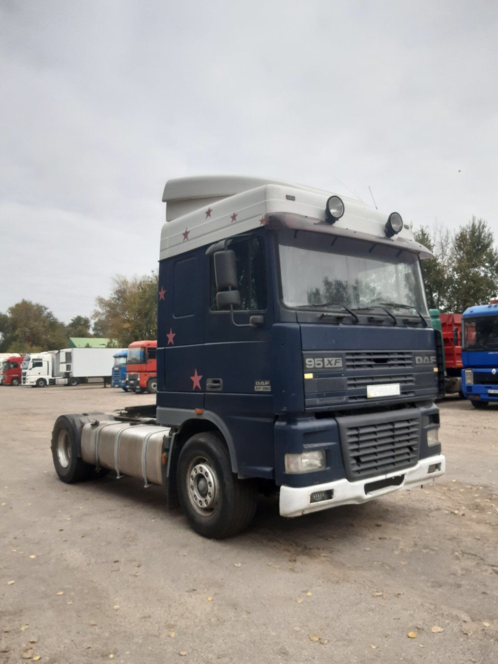 DAF 95XF380 - Tractor unit: picture 1 DAF 95XF380 - Tractor unit: picture 1
