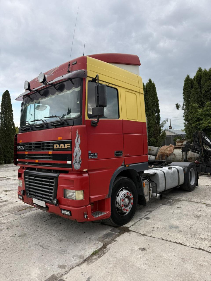 DAF XF 95.380 - Tractor unit: picture 1 DAF XF 95.380 - Tractor unit: picture 1
