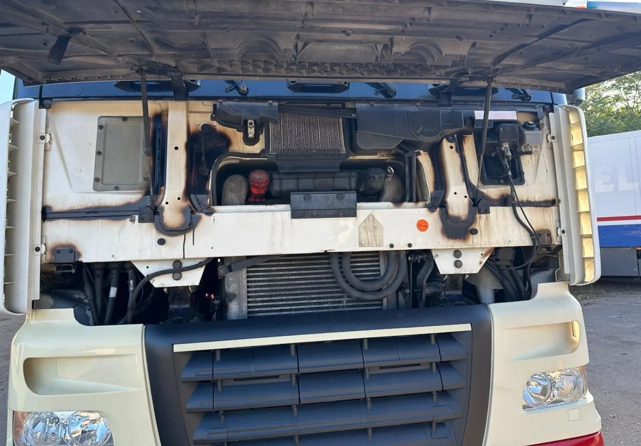 DAF XF 95.430 - Tractor unit: picture 4 DAF XF 95.430 - Tractor unit: picture 4