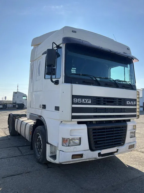 DAF XF 95.430 - Tractor unit: picture 1 DAF XF 95.430 - Tractor unit: picture 1