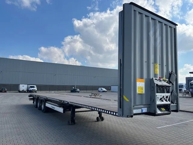 Krone 2018 XL P400 MEGA HUPAC - FERRY SPEC TRAILER WITH RAMPS - Closed box semi-trailer: picture 1 Krone 2018 XL P400 MEGA HUPAC - FERRY SPEC TRAILER WITH RAMPS - Closed box semi-trailer: picture 1