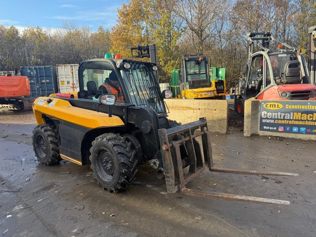 JCB 515-40 - Telescopic handler: picture 2 JCB 515-40 - Telescopic handler: picture 2