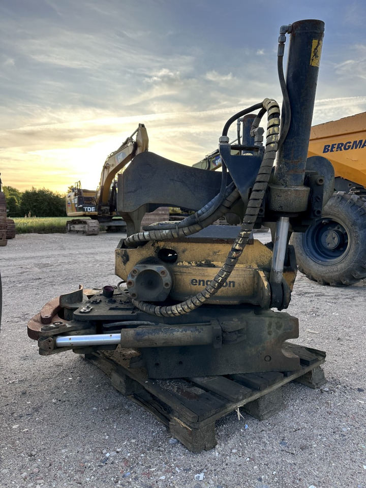 ENGCON EC 30 - S80 GR30 -S80 - SVAB Engcon Rototilt - Tiltrotator - Tiltrotator: picture 5 ENGCON EC 30 - S80 GR30 -S80 - SVAB Engcon Rototilt - Tiltrotator - Tiltrotator: picture 5