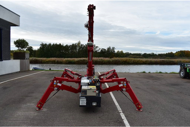 UNIC URW 295 - Mini crane: picture 3 UNIC URW 295 - Mini crane: picture 3