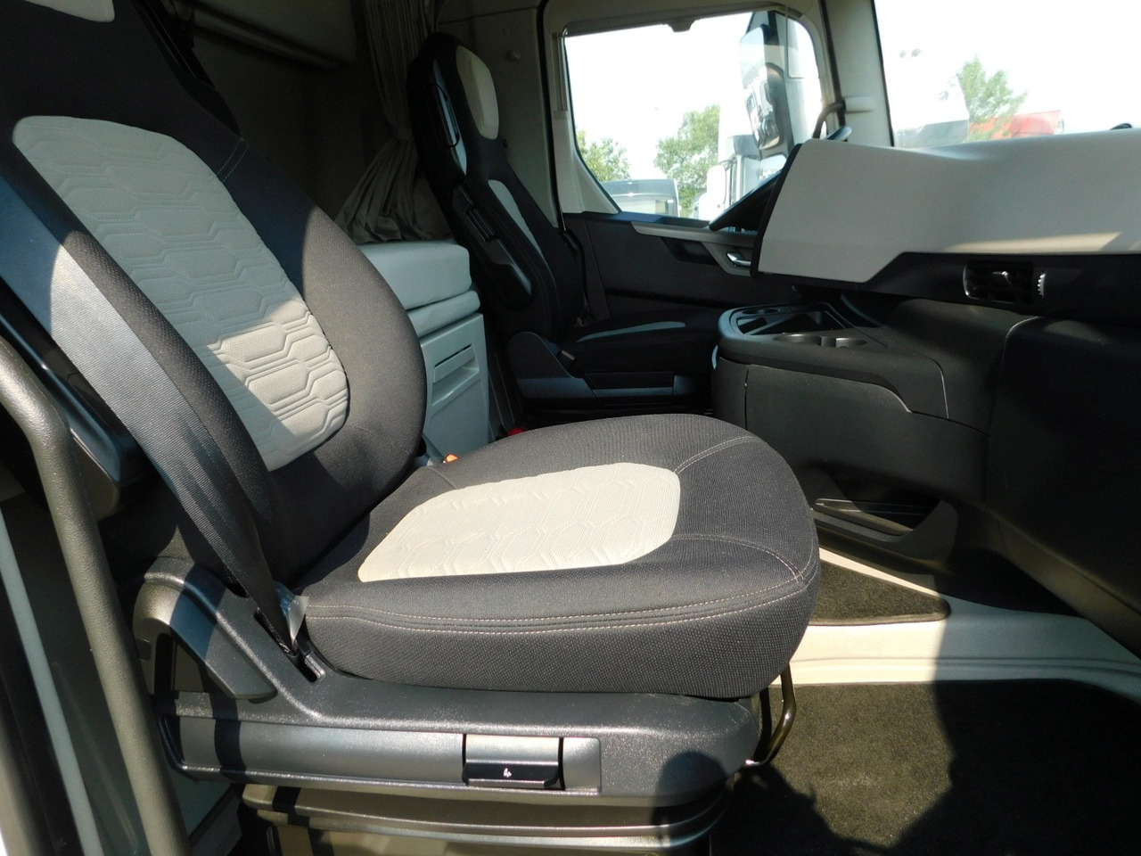 Ford F max 4x2 scab e6 12tx2620 ecotorq - Tractor unit: picture 5 Ford F max 4x2 scab e6 12tx2620 ecotorq - Tractor unit: picture 5