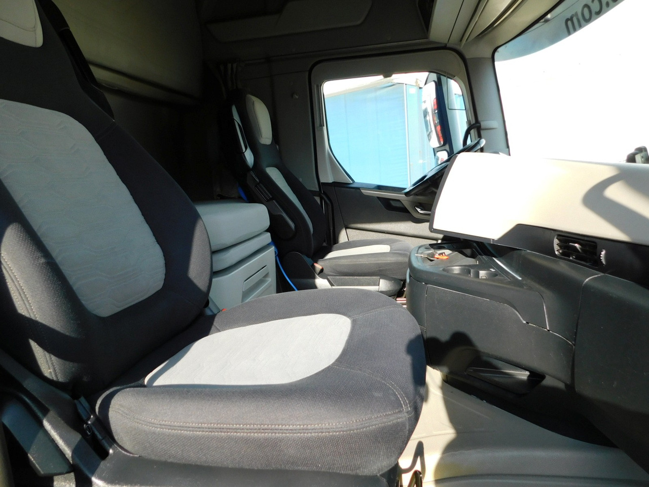 Ford F max ll 4x2 scab e6 12tx2620 - Tractor unit: picture 5 Ford F max ll 4x2 scab e6 12tx2620 - Tractor unit: picture 5