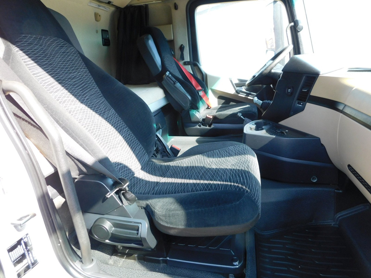 Mercedes Actros 1840 - Tractor unit: picture 5 Mercedes Actros 1840 - Tractor unit: picture 5