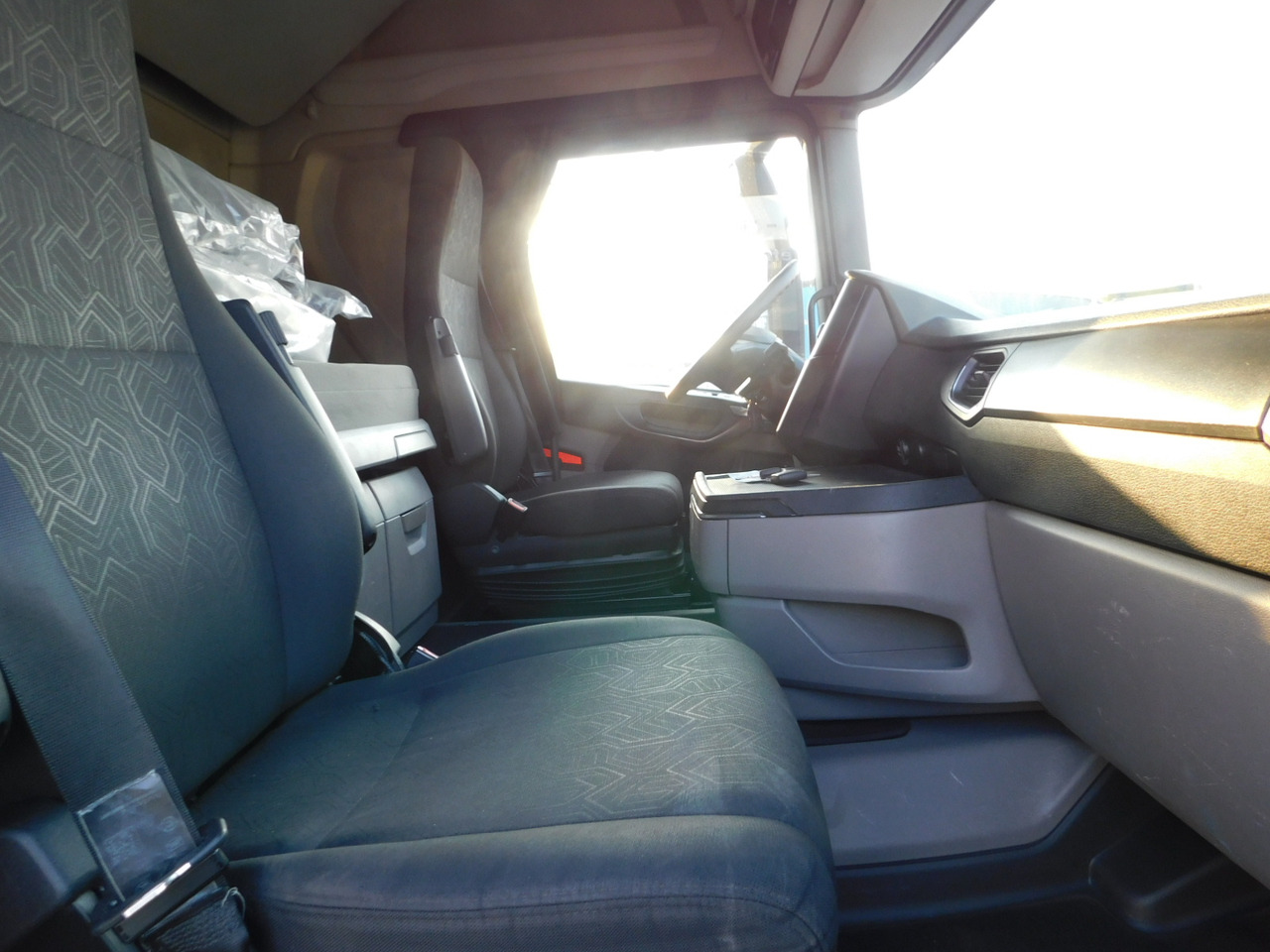 Scania R500 - Tractor unit: picture 5 Scania R500 - Tractor unit: picture 5