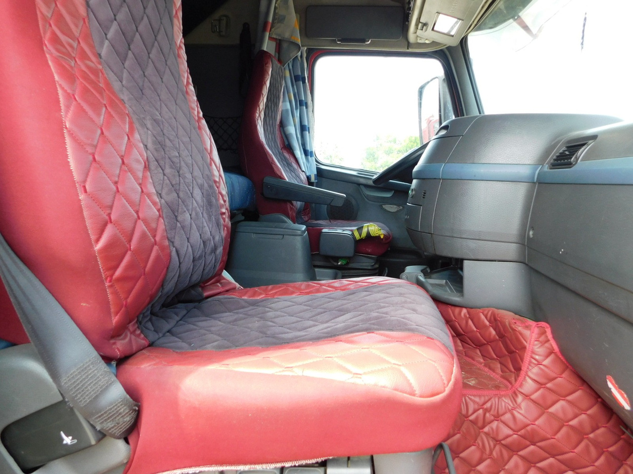 Volvo Fh 440 - Tractor unit: picture 5 Volvo Fh 440 - Tractor unit: picture 5