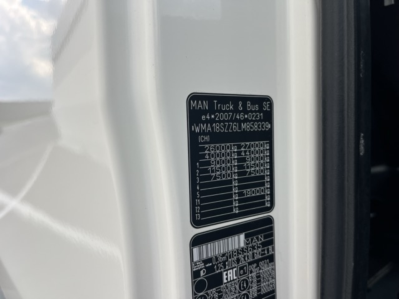 MAN TGS 26.430 6x2-4 BL Abroller VDL, Schneepflugpatte - Hook lift truck: picture 3 MAN TGS 26.430 6x2-4 BL Abroller VDL, Schneepflugpatte - Hook lift truck: picture 3