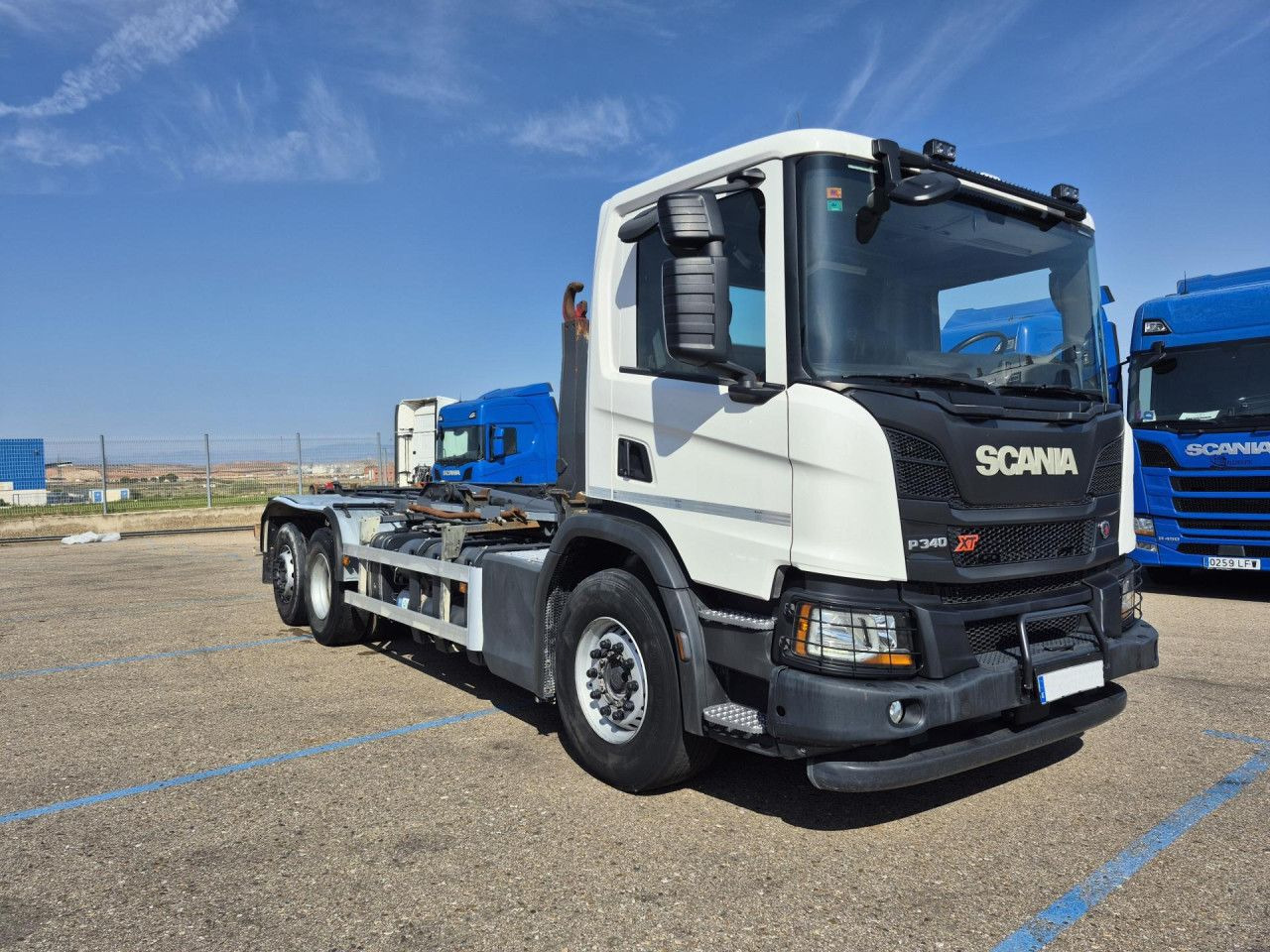 Scania P 340 - Tractor unit: picture 1 Scania P 340 - Tractor unit: picture 1