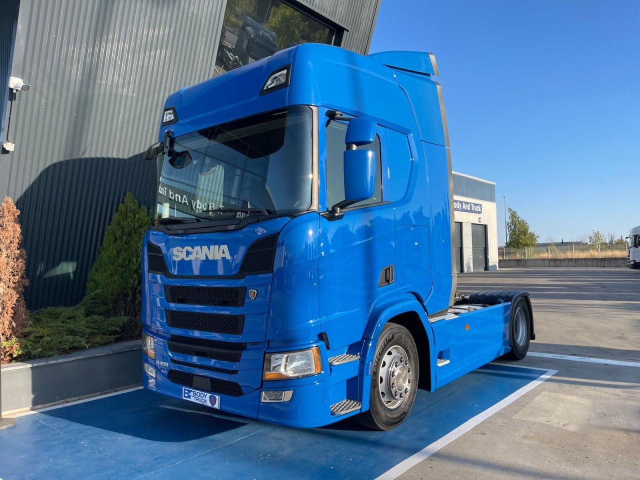 Scania R 450 - Tractor unit: picture 1 Scania R 450 - Tractor unit: picture 1