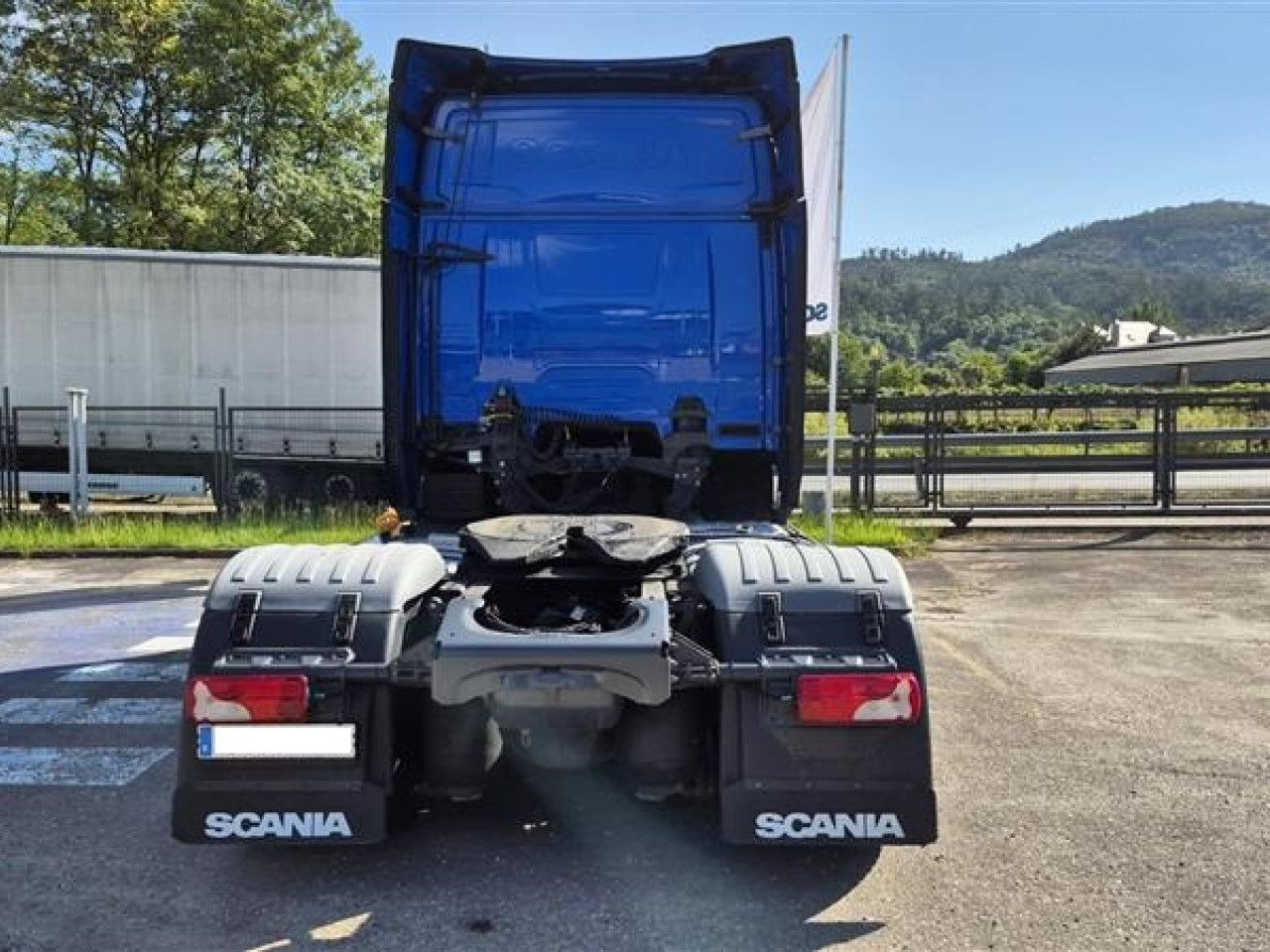 Scania R 450 - Tractor unit: picture 4 Scania R 450 - Tractor unit: picture 4