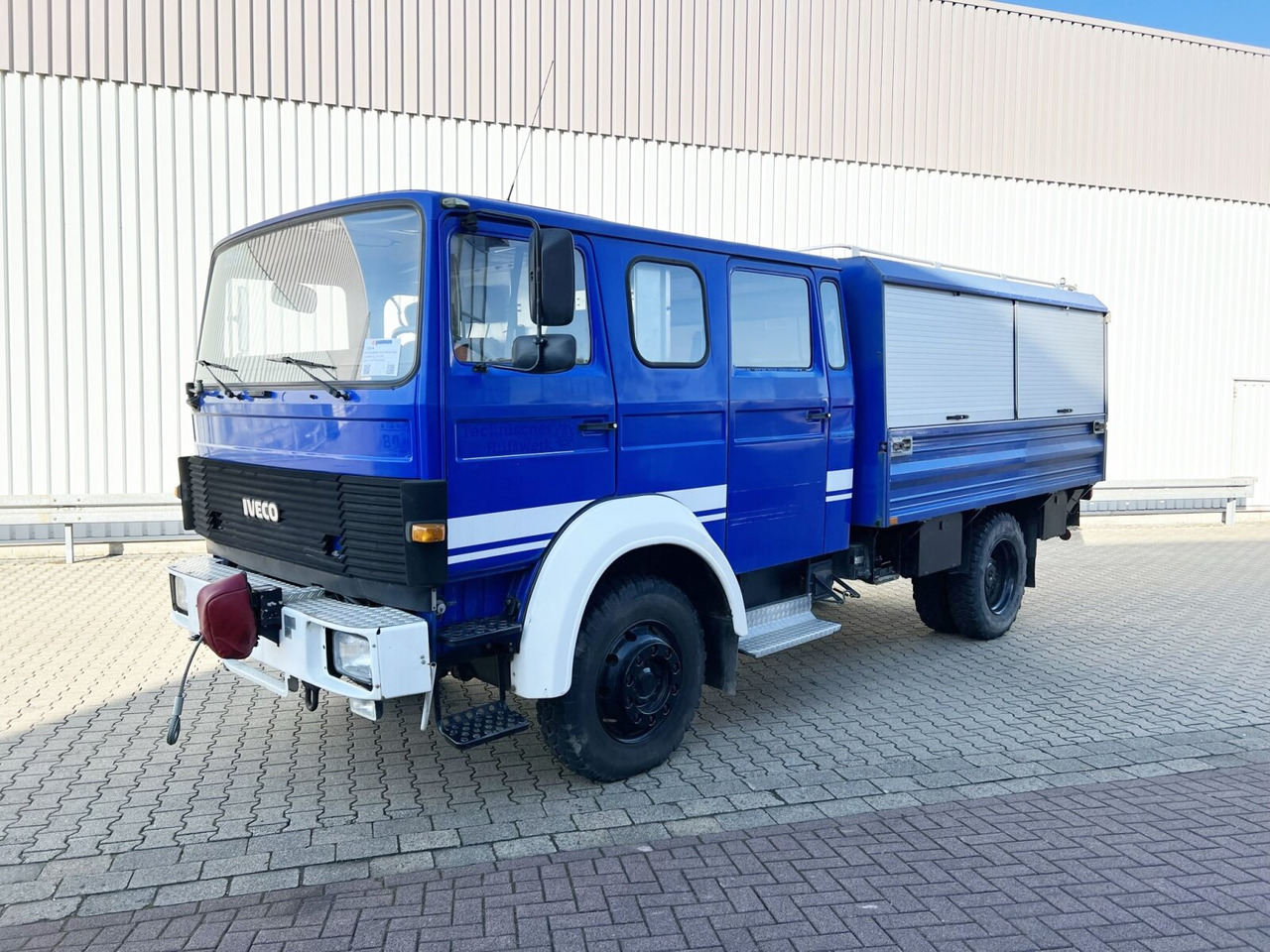 120-23 AW 4x4 Doka 120-23 AW 4x4 Doka, V8-Motor, Gerätewagen, Seilwinde - Fire engine: picture 1 120-23 AW 4x4 Doka 120-23 AW 4x4 Doka, V8-Motor, Gerätewagen, Seilwinde - Fire engine: picture 1