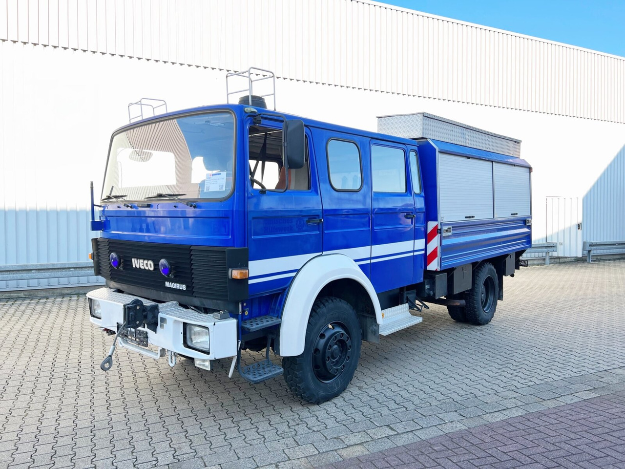 120-23 AW 4x4 Doka 120-23 AW 4x4 Doka, V8-Motor, Mannschaftswagen 16 Sitze, Seilwinde - Fire engine: picture 1 120-23 AW 4x4 Doka 120-23 AW 4x4 Doka, V8-Motor, Mannschaftswagen 16 Sitze, Seilwinde - Fire engine: picture 1