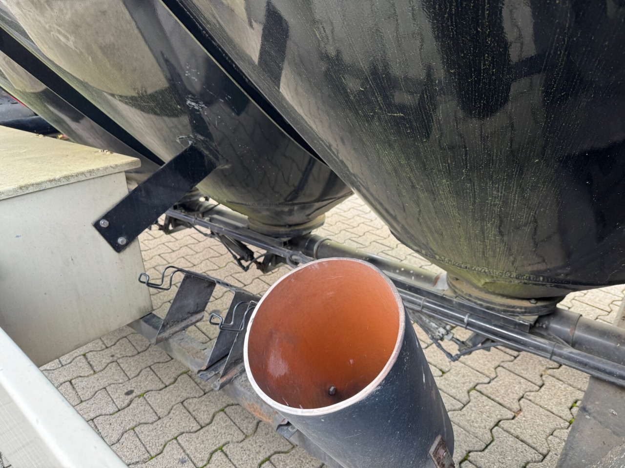 97WSL 33-24 Siloauflieger Welgro 97WSL 33-24 Siloauflieger, Lenkachse, 8 Kammern, ca. 51m³ - Silo semi-trailer: picture 2 97WSL 33-24 Siloauflieger Welgro 97WSL 33-24 Siloauflieger, Lenkachse, 8 Kammern, ca. 51m³ - Silo semi-trailer: picture 2