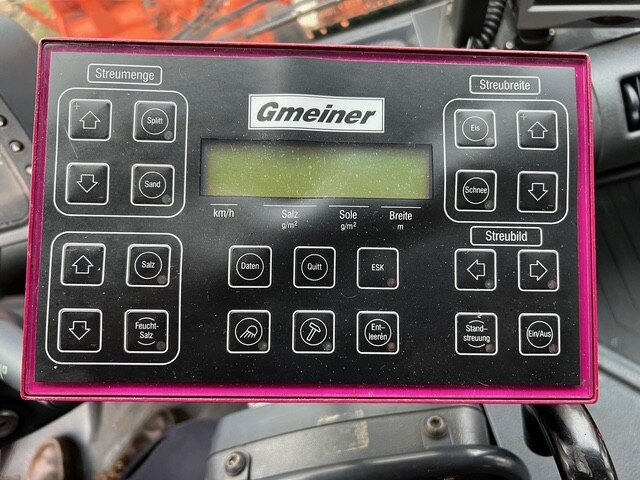 Unimog U 300 4x4 U 300 405/10 4x4, Kommunalhydraulik, WSK - Commercial vehicle: picture 2 Unimog U 300 4x4 U 300 405/10 4x4, Kommunalhydraulik, WSK - Commercial vehicle: picture 2