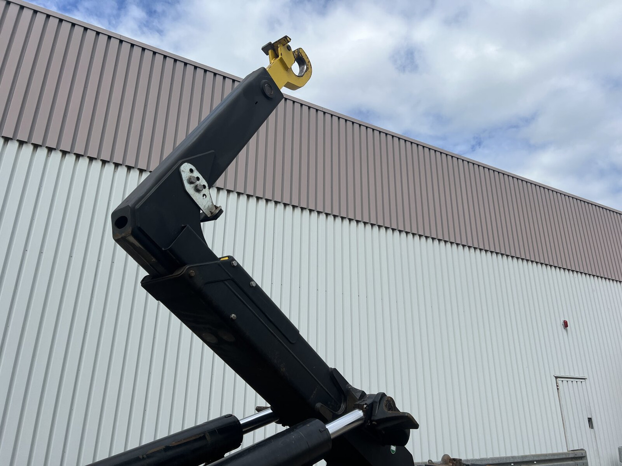 Hook lift truck DAF CF 480 6x2 CF 480 6x2, Lenk-/Liftachse: picture 14